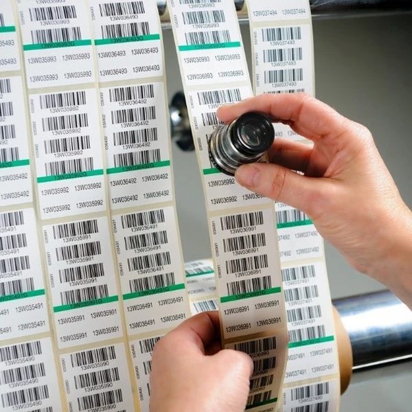 barcode-quality-check-eyeglass