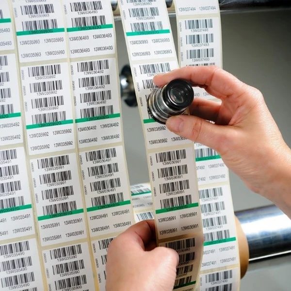 barcode-quality-check-eyeglass
